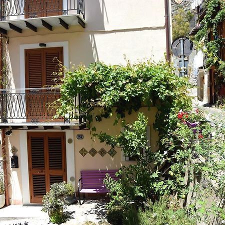 La Casa Del Geko Bed & Breakfast Cefalu Ngoại thất bức ảnh