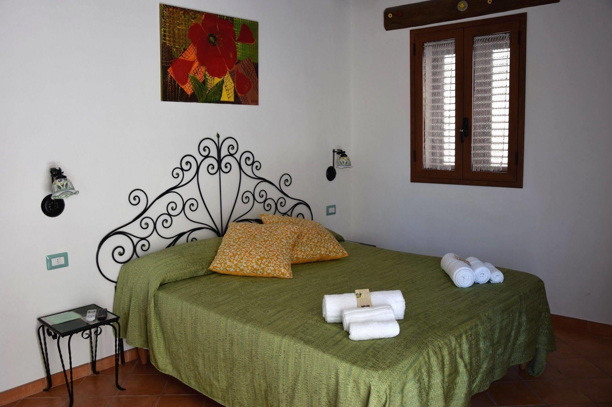La Casa Del Geko Bed & Breakfast Cefalu Ngoại thất bức ảnh