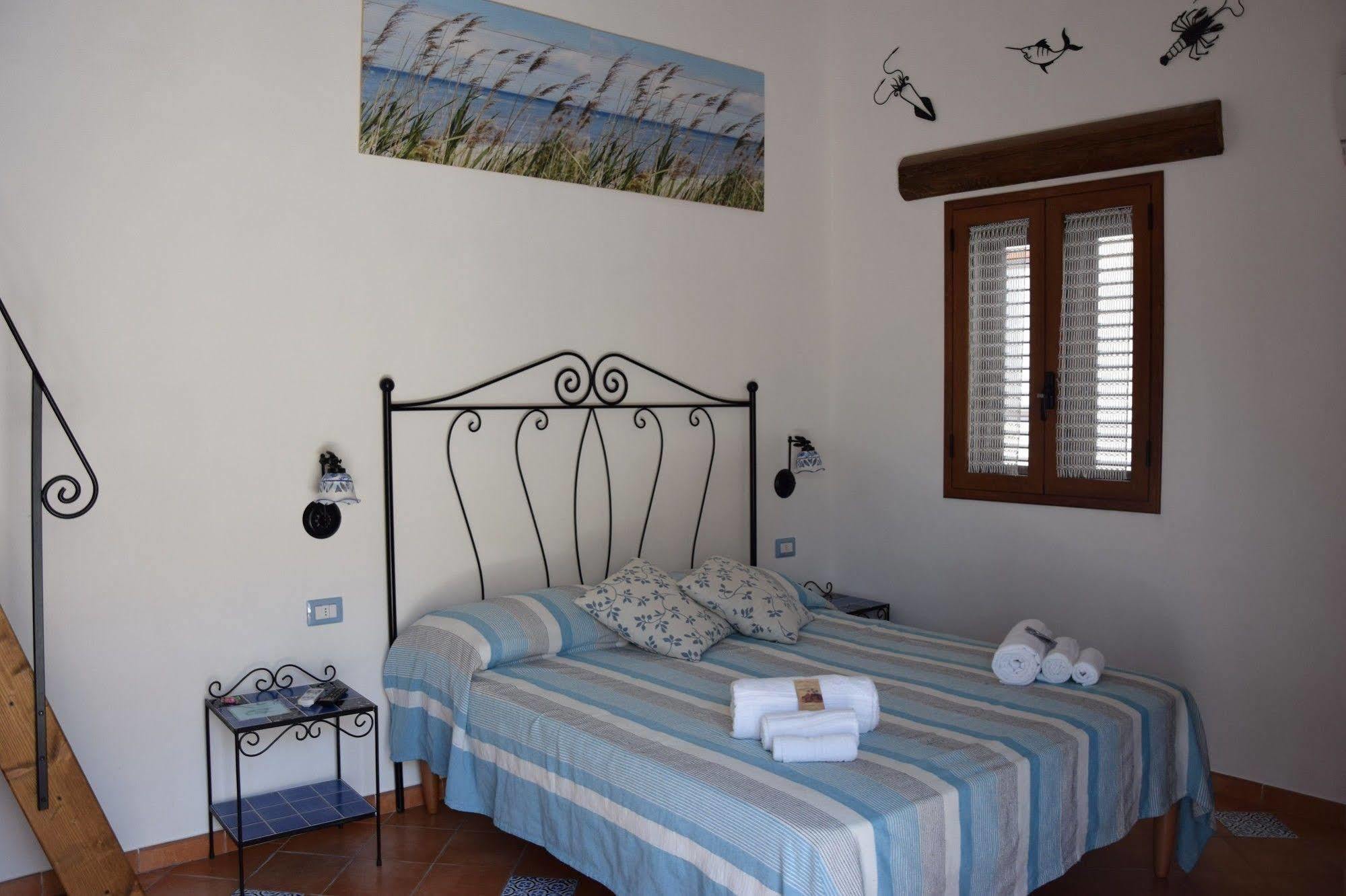 La Casa Del Geko Bed & Breakfast Cefalu Ngoại thất bức ảnh