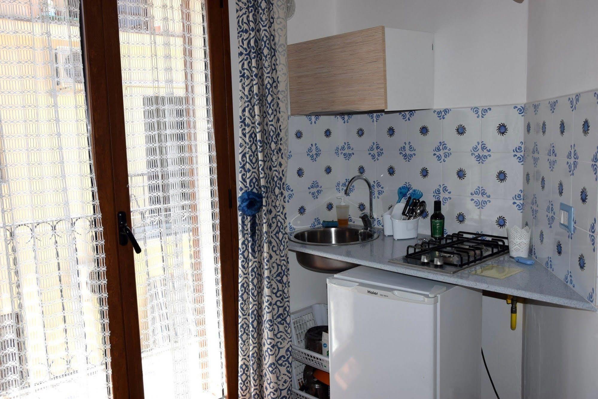 La Casa Del Geko Bed & Breakfast Cefalu Ngoại thất bức ảnh